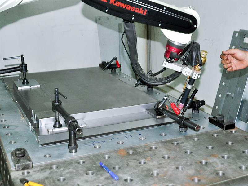 How to improve the machining accuracy of sheet metal machining?